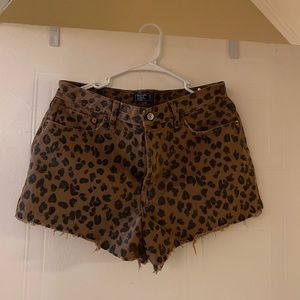 A&F leopard shorts